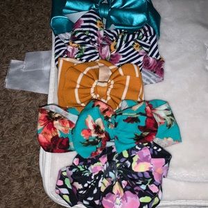 Bows for baby girls :)